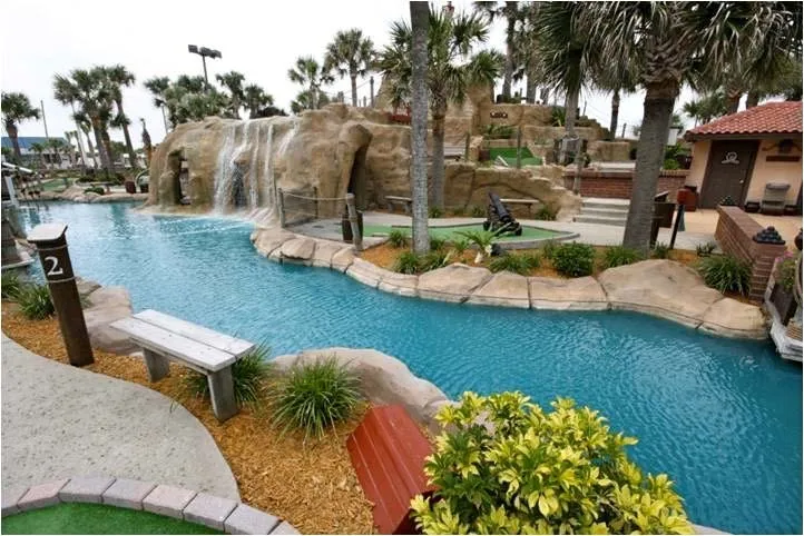 How To Choose The Right Mini Golf Construction Company For Your Business